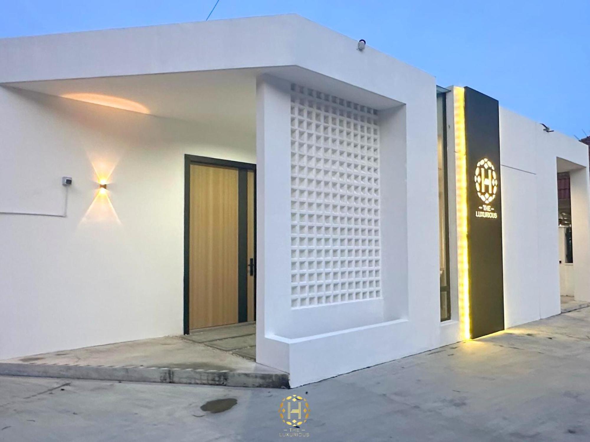 The Luxurious 27, Johor Bahru Villa Eksteriør billede